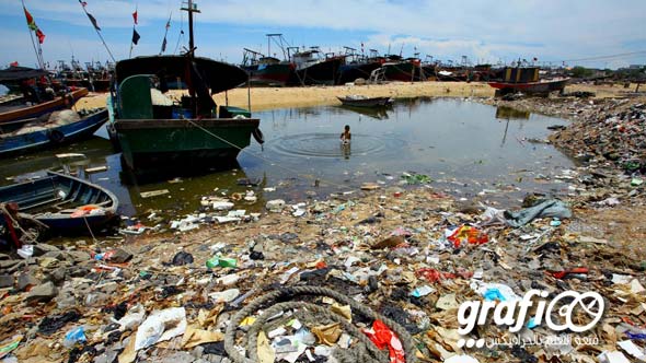 pollution_water_grafioo