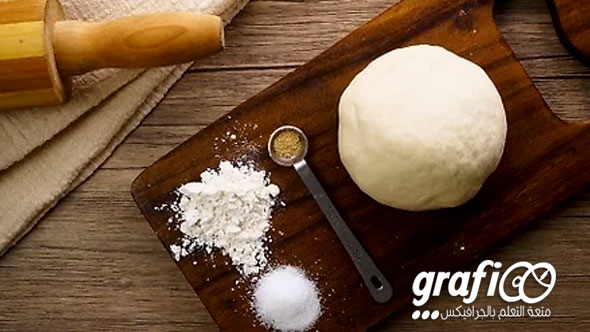 adding_yeast_to_dough